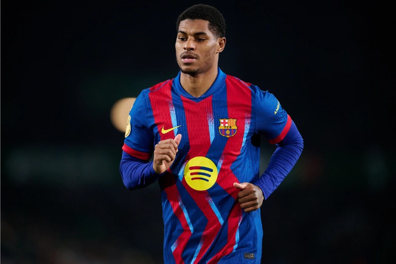 Barcelona mua đứt Marcus Rashford từ Man Utd 2 Rashford là trụ cột trong đội hình Barca