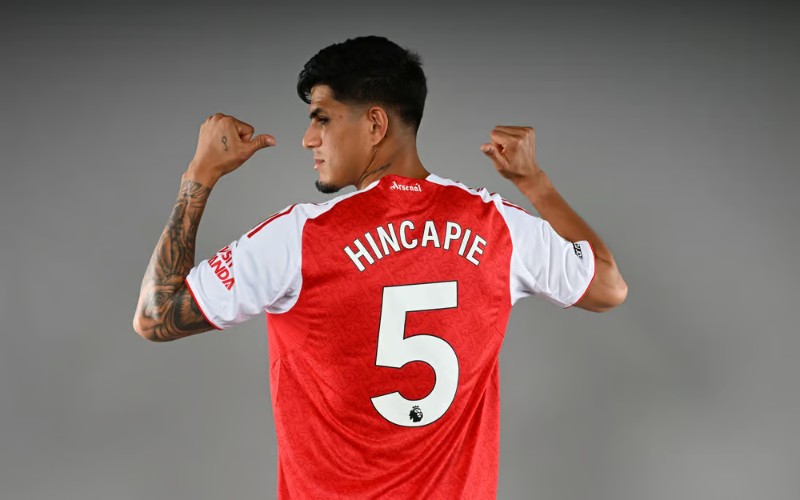 Hincapie là trụ cột tại đội 1 của Pháo thủ