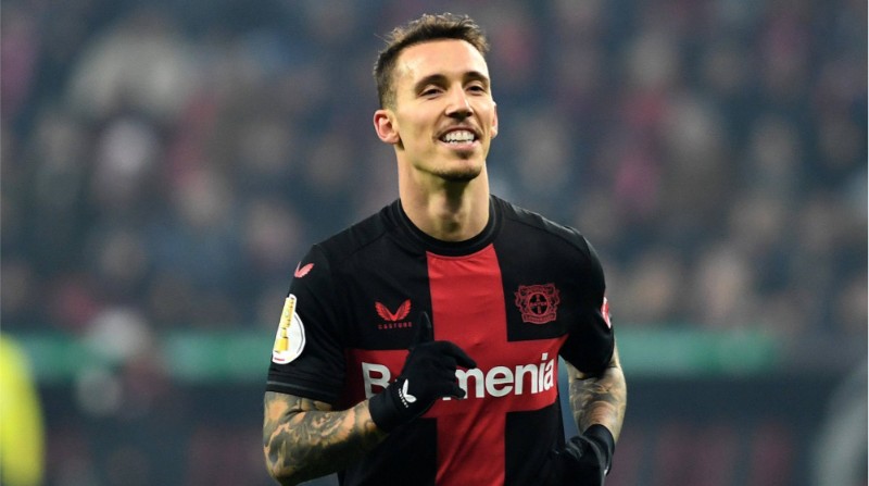 Barcelona tiến gần thỏa thuận mua Alejandro Grimaldo 2 Grimaldo chơi ấn tượng tại Bundesliga